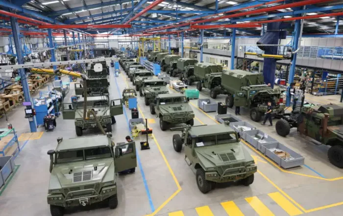 Inicio 10 20240930 robles visita las instalaciones de la empresa urovesa uro vehculos especiales sa foto iaki